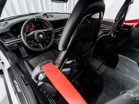 Used 2023 Porsche 911 GT3 RS RWD image 34