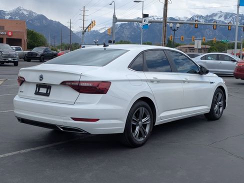 Used 2021 Volkswagen Jetta FWD image 4