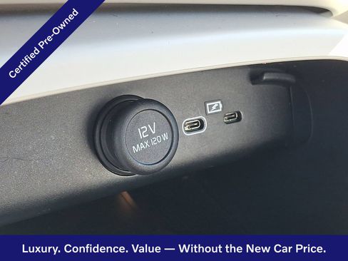 Certified 2024 Volvo XC40 B5 Plus w/ Protection Package Premier AWD/4WD image 27