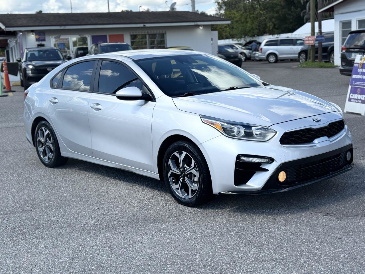 Used 2020 Kia Forte LXS FWD image 19