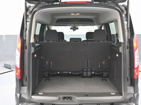 Used 2016 Ford Transit Connect XLT image 13