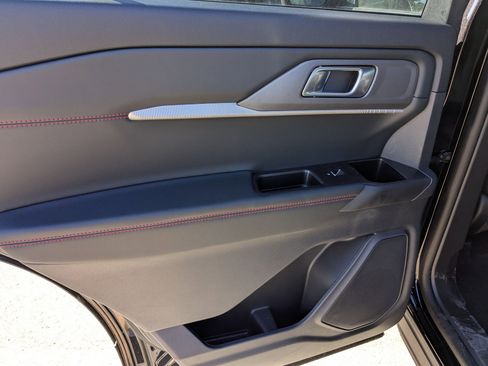 New 2025 Ford Explorer ST image 16