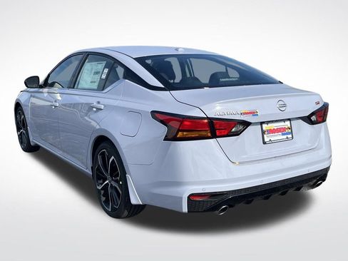 New 2025 Nissan Altima 2.5 SR w/ SR Premium Package image 3