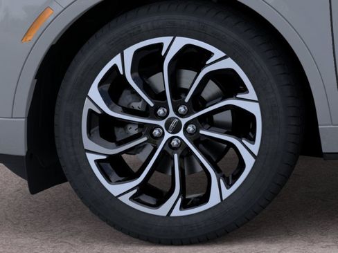 New 2026 Lincoln Nautilus Reserve AWD/4WD image 19
