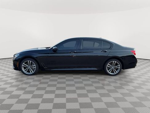 Used 2019 BMW 750i xDrive w/ Executive Package AWD/4WD image 4