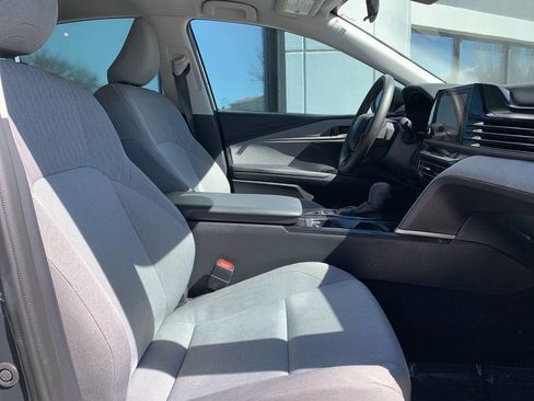 Used 2025 Toyota Camry LE image 12