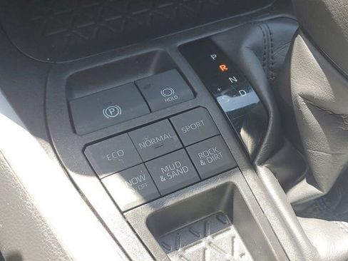 Used 2023 Toyota RAV4 XLE image 28