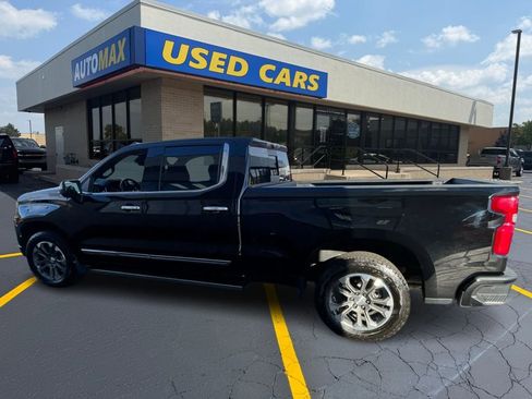 Used 2022 Chevrolet Silverado 1500 High Country w/ Technology Package image 7