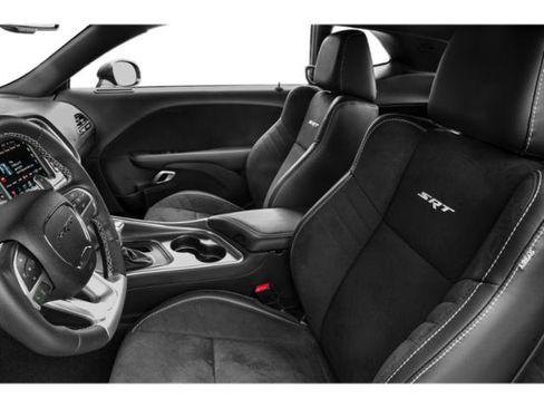 Certified 2018 Dodge Challenger SRT image 9