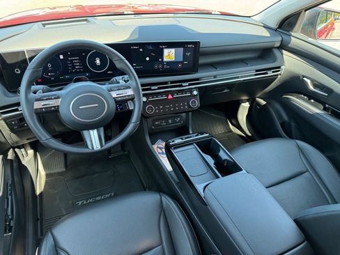 Used 2025 Hyundai Tucson Limited image 11