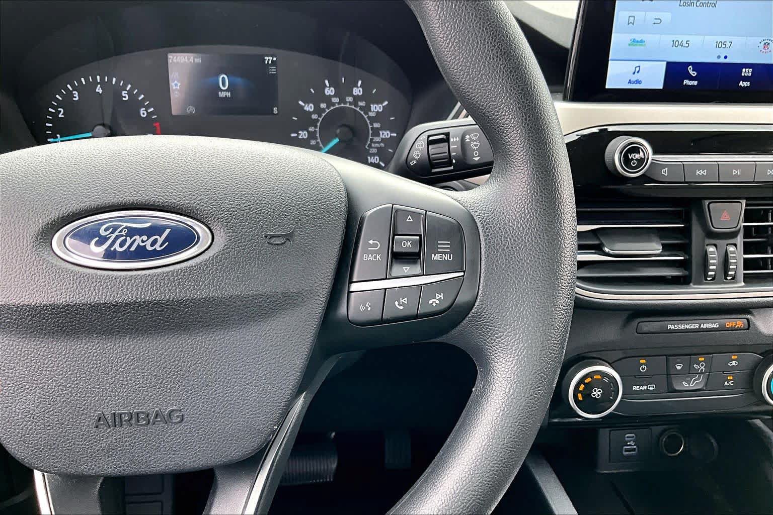 Used 2022 Ford Escape SE FWD image 25