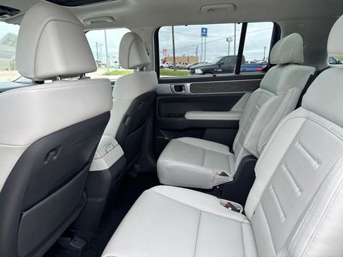 Used 2025 Hyundai Santa Fe Calligraphy AWD/4WD image 21