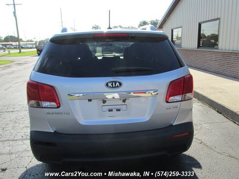 Used 2012 Kia Sorento EX FWD image 4