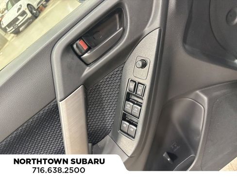 Used 2017 Subaru Forester 2.5i w/ Alloy Wheel Package image 22