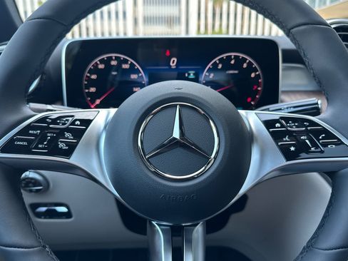 Used 2026 Mercedes-Benz GLC 300 4MATIC image 22