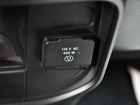 Used 2024 RAM 2500 Laramie image 33