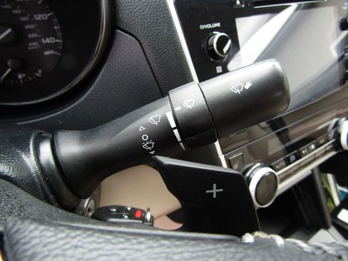 Used 2019 Subaru Legacy 2.5i Premium image 11