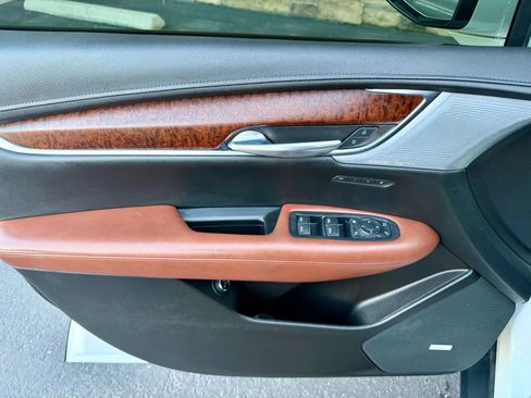 Used 2021 Cadillac XT5 Sportv image 11