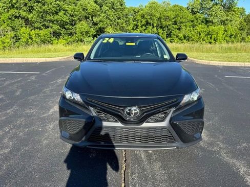 Certified 2024 Toyota Camry SE FWD image 5