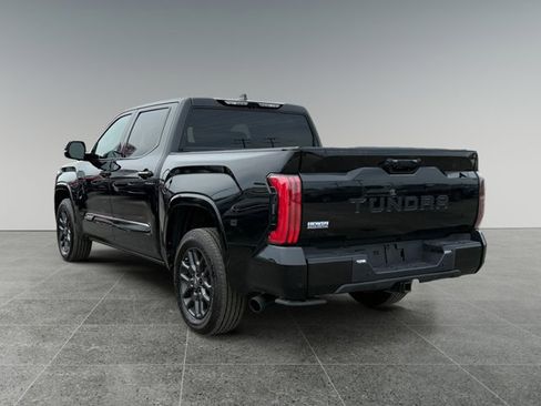 Used 2025 Toyota Tundra Platinum AWD/4WD image 4