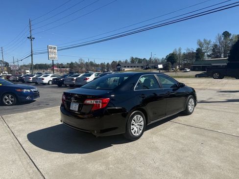 Used 2013 Toyota Camry LE image 7
