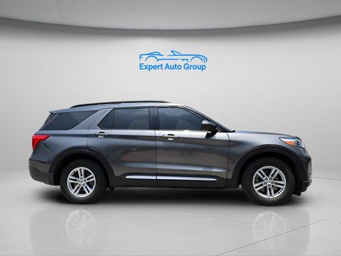Used 2020 Ford Explorer XLT w/ Comfort Package AWD/4WD image 36