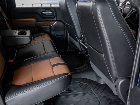 Used 2021 Chevrolet Silverado 3500 High Country image 36