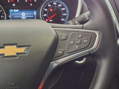 Used 2024 Chevrolet Equinox LT AWD/4WD image 8