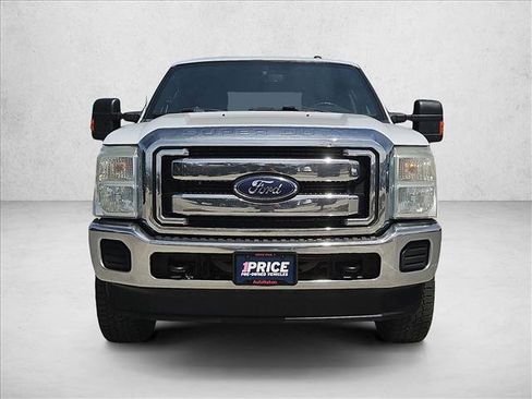 Used 2015 Ford F350 XLT w/ XLT Interior Package AWD/4WD image 2