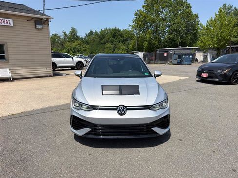 Used 2022 Volkswagen GTI SE FWD image 8