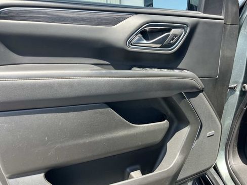 Used 2023 GMC Yukon SLT AWD/4WD image 28