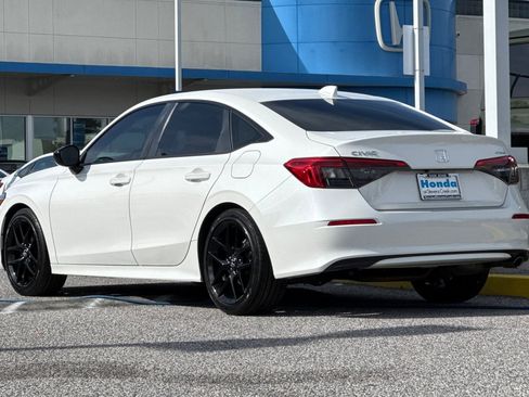 Used 2024 Honda Civic Sport image 3