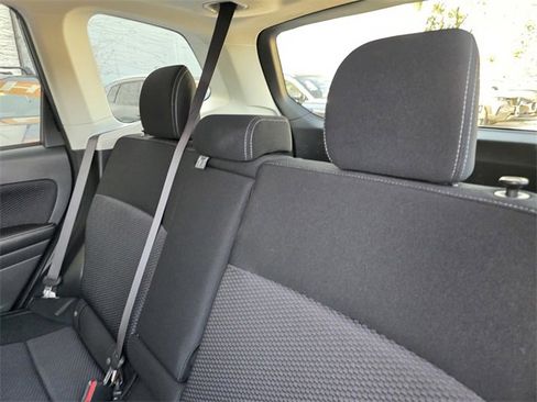 Used 2017 Subaru Forester 2.5i Premium w/ All-Weather Package image 10