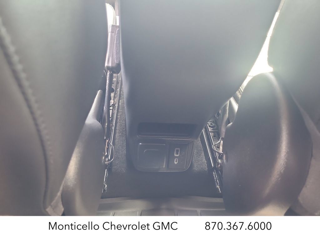 Certified 2022 Buick Encore GX Essence w/ Experience Buick Package FWD image 29