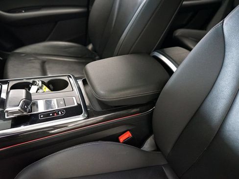 Used 2021 Audi Q8 Premium Plus w/ Premium Plus Package AWD/4WD image 32