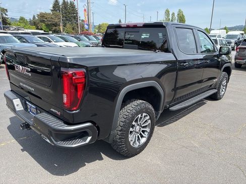 Used 2021 GMC Sierra 1500 AT4 w/ AT4 Premium Package AWD/4WD image 7