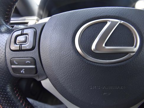 Used 2019 Lexus IS 300 F Sport w/ F Sport Package RWD image 11