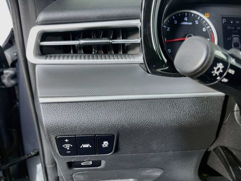 Used 2021 Kia K5 LX FWD image 12