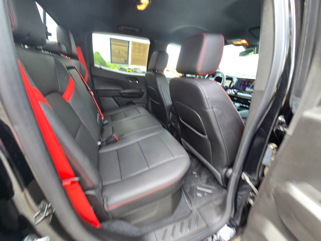 Used 2023 Chevrolet Colorado Z71 w/ Z71 Convenience Package 2 AWD/4WD image 20
