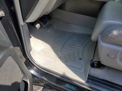 Used 2011 Toyota Tundra Limited image 24