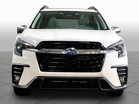 Used 2023 Subaru Ascent Limited w/ Technology Package AWD/4WD image 4