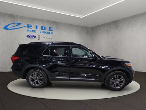 Used 2023 Ford Explorer XLT w/ Equipment Group 202A AWD/4WD image 5