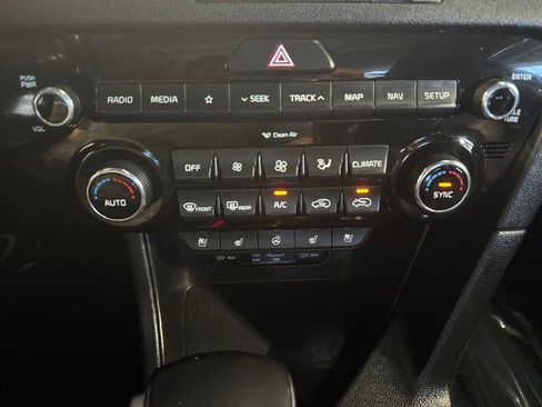 Used 2019 Kia Sportage EX w/ EX Technology Package image 27