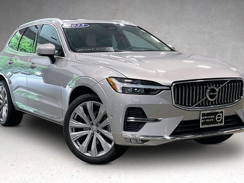 Certified 2023 Volvo XC60 B5 Ultimate w/ Climate Package AWD/4WD image 3