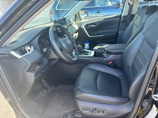 Used 2025 Toyota RAV4 XLE Premium w/ Weather Package AWD/4WD image 8