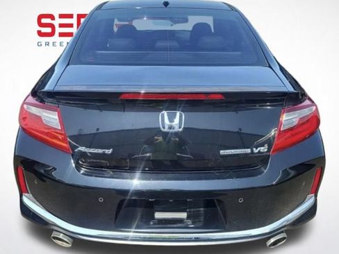 Used 2017 Honda Accord Touring image 15