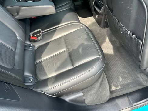 Used 2021 Porsche Macan AWD/4WD image 20