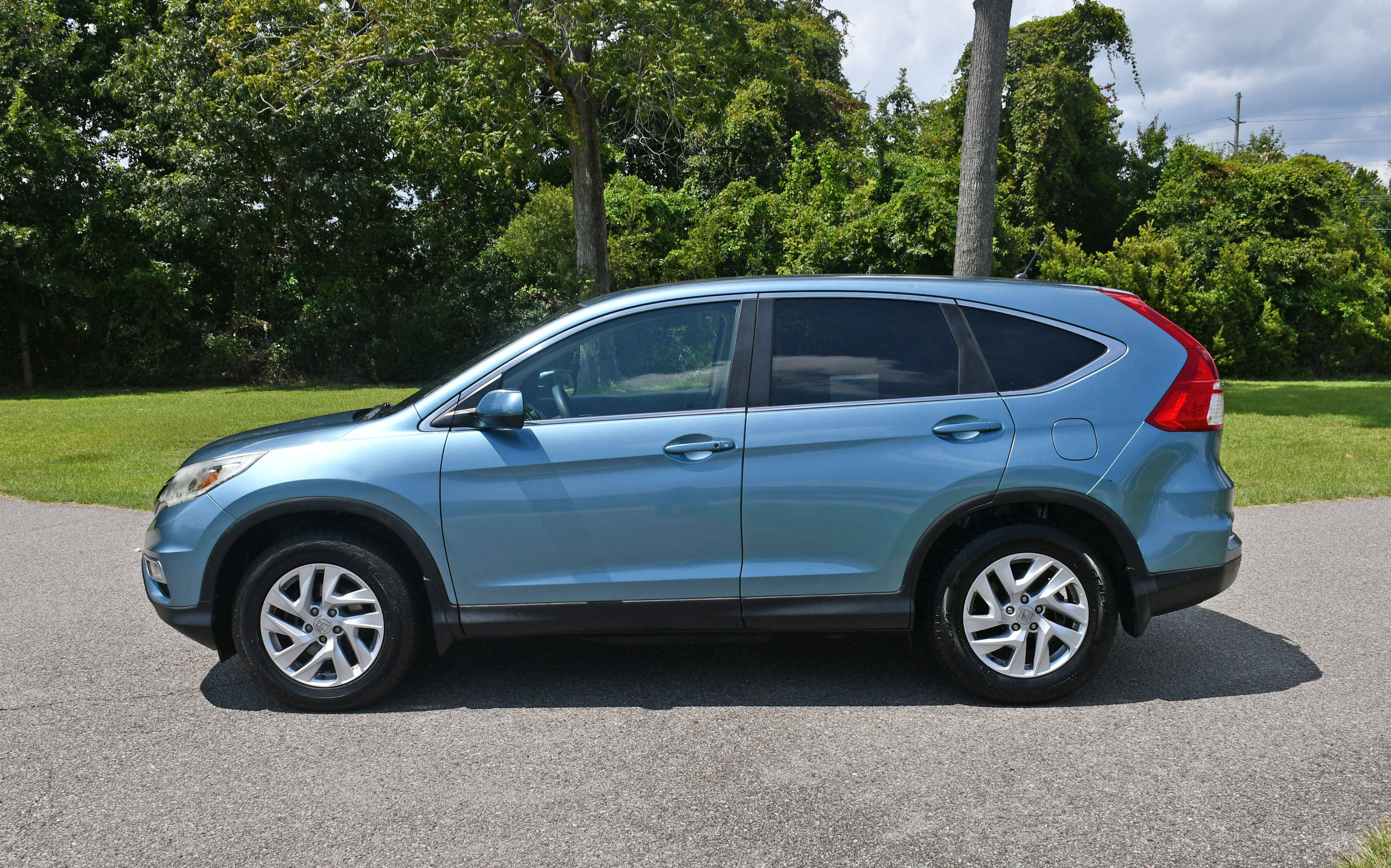 Used 2016 Honda CR-V EX image 2