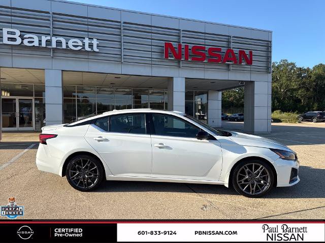 Certified 2024 Nissan Altima 2.0 SR FWD image 8