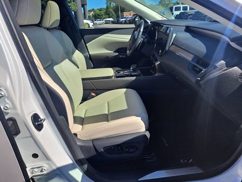 Used 2024 Lexus RX 350 Premium w/ Convenience Package AWD/4WD image 32